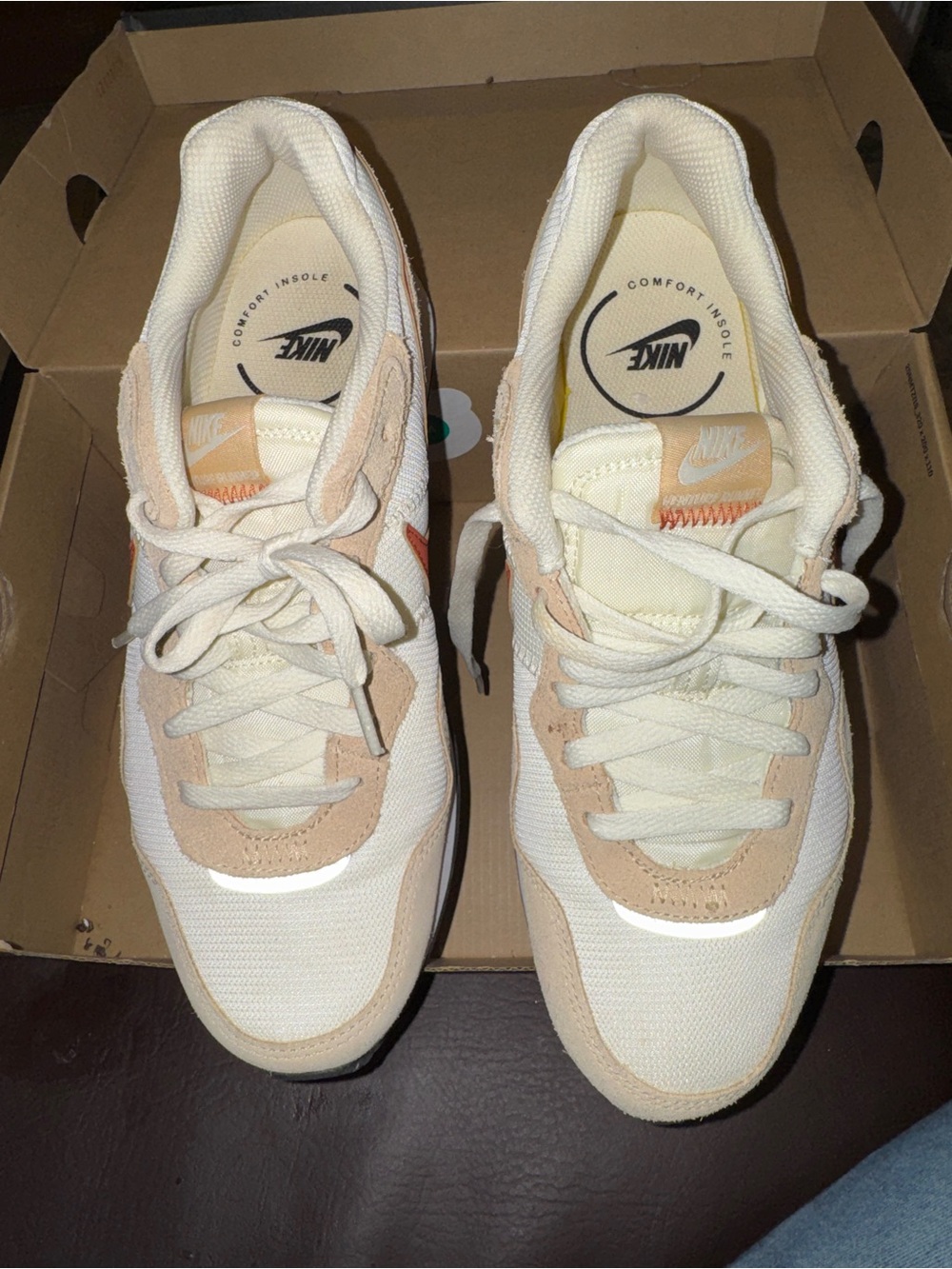 Nike Women’s Air Max 90 SE Cream and Tan Low-Top Sneakers